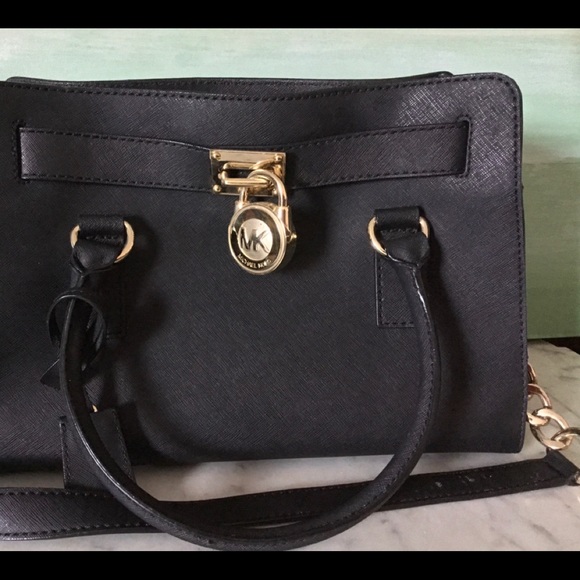 Michael Kors Handbags - Michael Kors medium Hamilton satchel